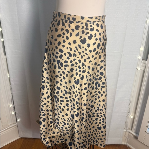 Nasty Gal Leopard Print Midi Skirt in Brown and Black - Picture 6 of 6